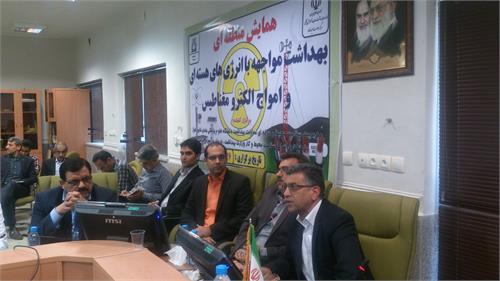 ملکی جهان مدیرکل ICTخوزستان عنوان کرد: زندگی در کنار دکل های تلفن همراه خطرزا نیست