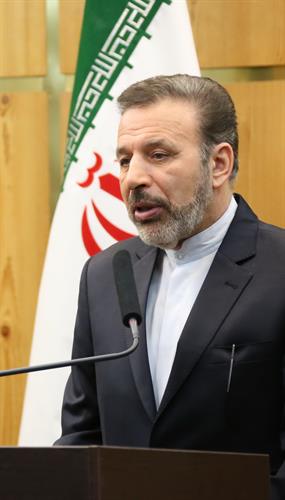 دکتر واعظی: راه اندازی سرویس ها ی جدید اولویت اصلی شبکه پستی است