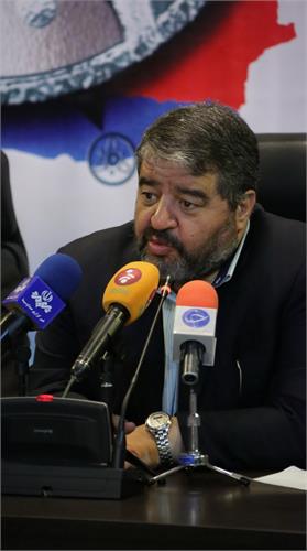 رئیس سازمان پدافند غیر عامل خبر داد: تنظیم دستورالعمل استفاده گوشی های هوشمند /شبکه های اجتماعی فرصت هستند