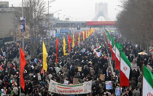 حضور گسترده خانواده ارتباطات در راهپیمایی 22 بهمن