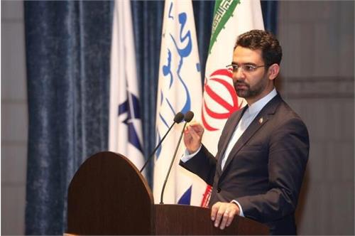 طرح «نوآفرین» را برای حمایت از زیست‌بوم کسب‌وکارهای نوپا تهیه و به دولت ارسال کردیم/ با سلیقه‌ای عمل کردن در ماجرای فیلترینگ، سنگ روی سنگ بند نمی‌شود/ قانون‌ برای حل اختلافات فصل‌الخطاب است