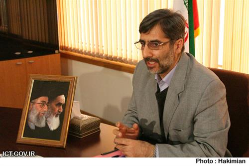 رئیس هیأت مدیره شرکت مخابرات ایران : درآمدزایی حوزه نرم افزارهای کاربردی به اندازه اپراتوری تلفن همراه است