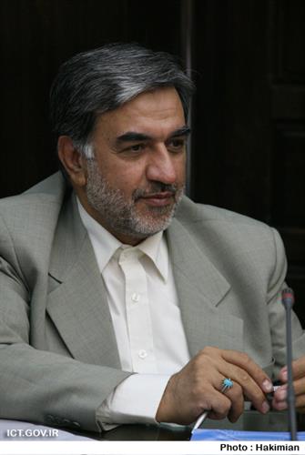 معاون فناوری اطلاعات خبر داد:  اجرای شبکه مترواترنت استان قم تا پایان ماه آینده