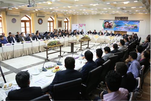 دیدار وزیر ارتباطات و فناوری اطلاعات با  جمعی ازفعالین حوزهICT  استان اصفهان