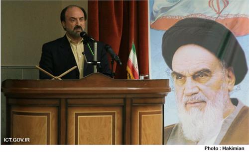 وزیر ارتباطات و فناوری اطلاعات:پژوهشگاه های ICT در دانشگاه های کشور ایجاد می شود