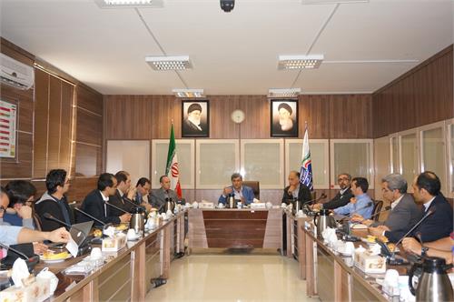 دومین نشست فعالین جوان و  شرکت های نو پای حوزه ICT استان آذربایجان شرقی با بخش دولت و دانشگاه برگزار شد.
